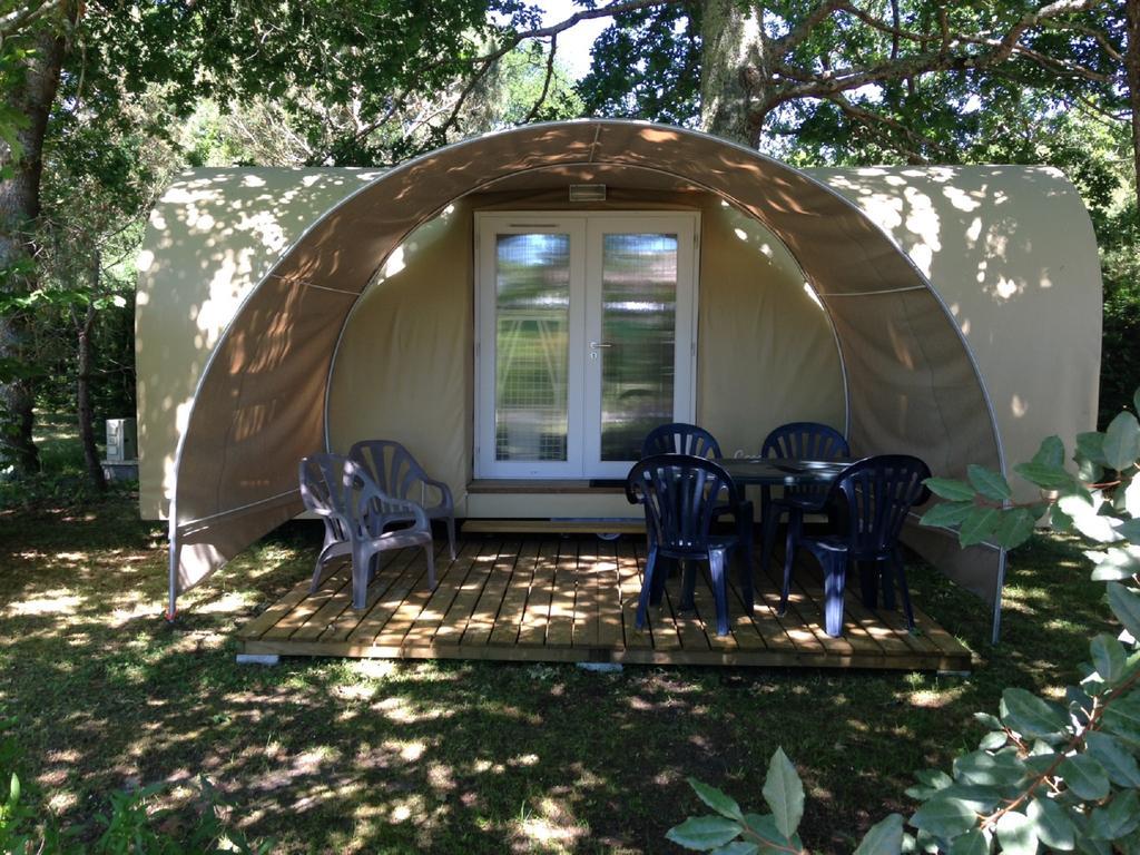 מלון וונדה-מונטליבה Camping La Chesnays מראה חיצוני תמונה