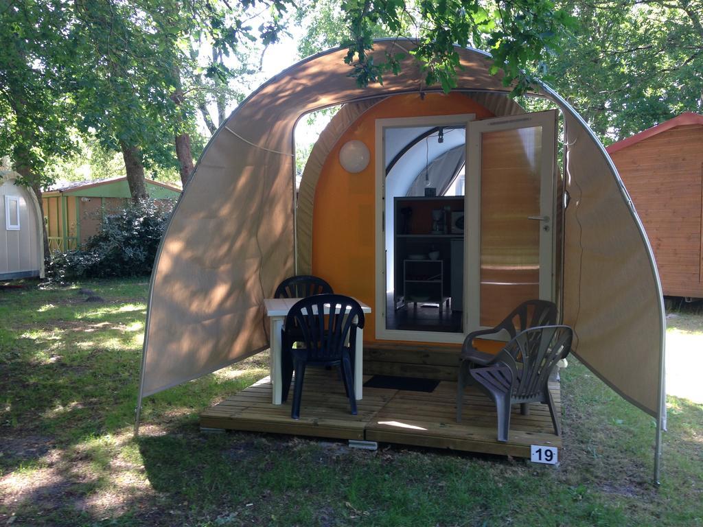 מלון וונדה-מונטליבה Camping La Chesnays מראה חיצוני תמונה